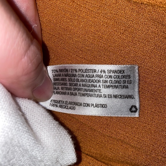 CUTE WHITE TOP - Picture 4 of 4